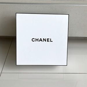 Chanel Box 10x10